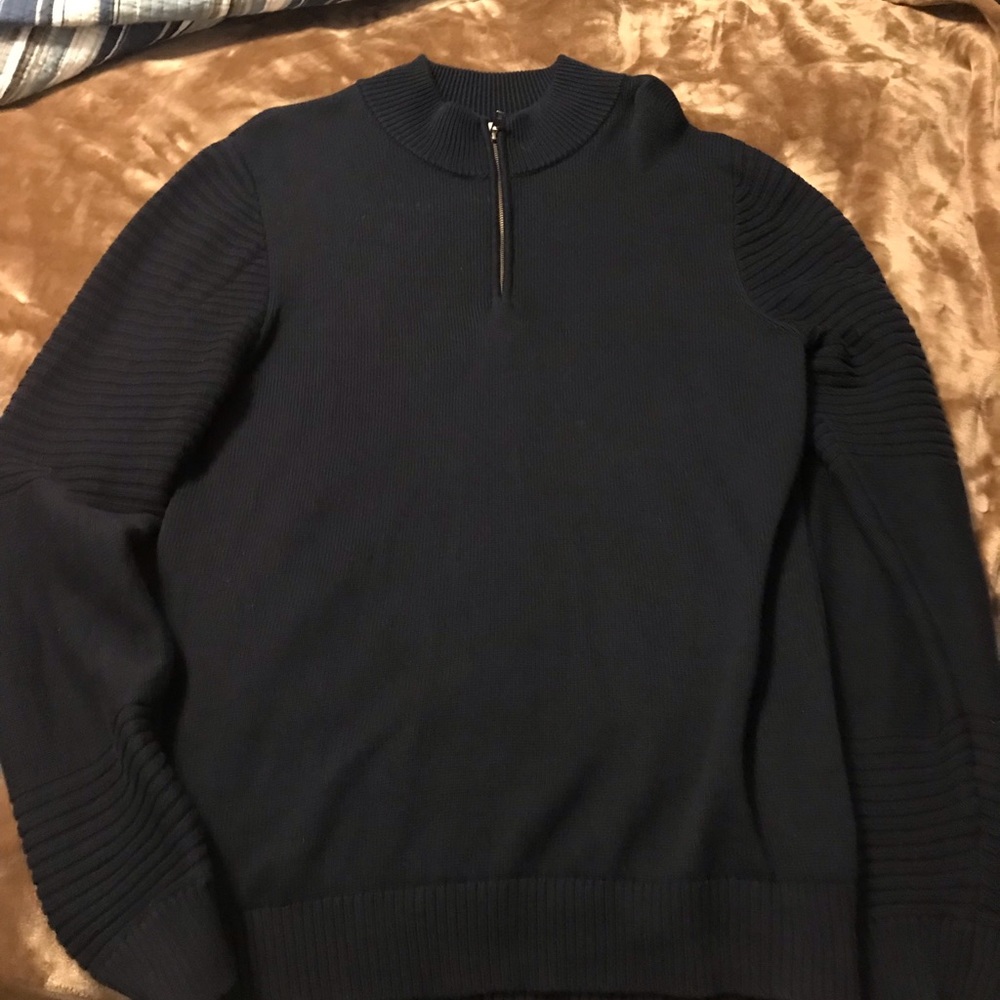 Men’s half-zip pullover